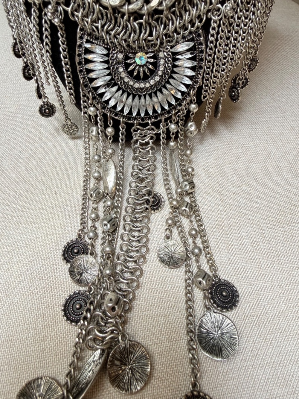 Paparazzi "The Alicia" Zi Collection Silver Tone Boho Statement Necklace - Picture 2 of 8